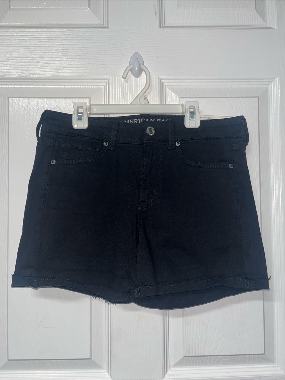 American Eagle Black Midi Shorts Super Stretch Womens 8 AEO NWT low rise